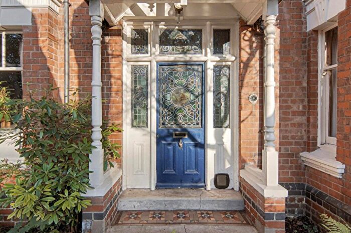 3 Bedroom Detached House For Sale In South Avenue, Coventry, CV2