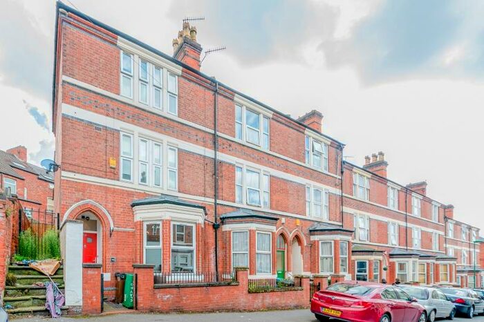 7 Bedroom End Of Terrace House To Rent In Claypole, Nottingham, NG7