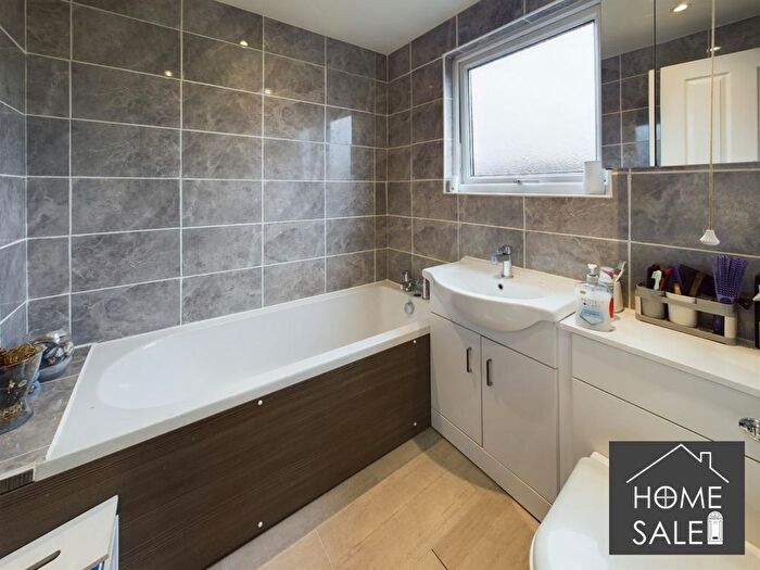 3 Bedroom Terraced House For Sale In Lasham Court, Bellinge, Northampton, NN3