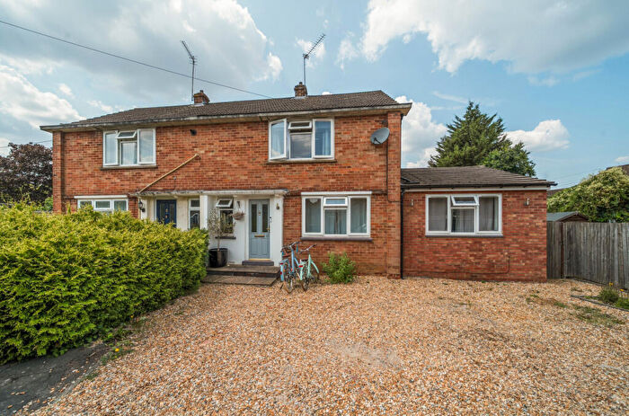 2 Bedroom Semi Detached House For Sale In Pine View Close, Badshot Lea, Farnham, Surrey, GU9
