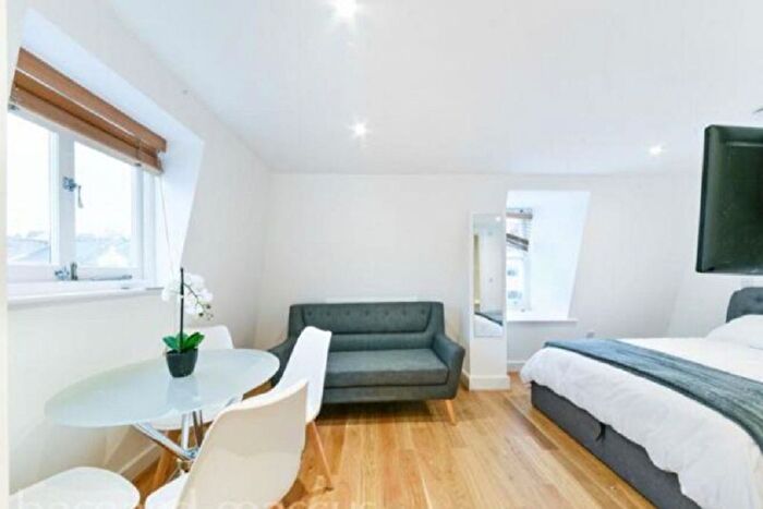 Studio To Rent In Coleherne Road, London, SW10