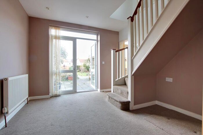 2 Bedroom Semi-Detached Bungalow For Sale In The Kingsway, Portchester, PO16