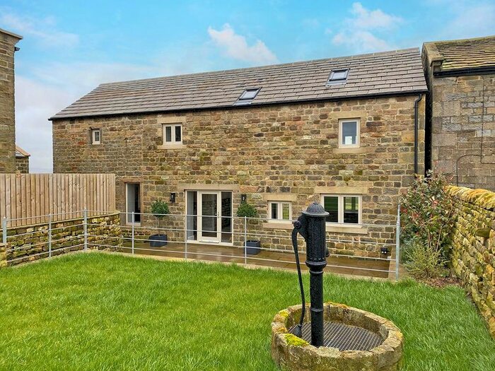 3 Bedroom Property For Sale In Watsons Lane, Norwood, Harrogate, HG3