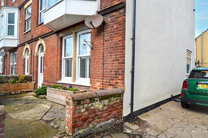 1 Bedroom Flat For Sale In High Street, East Runton, Cromer, NR27