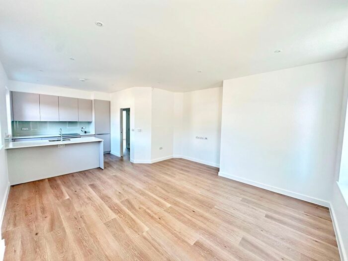 2 Bedroom Flat To Rent In Cholmeley Park, Highgate, N6