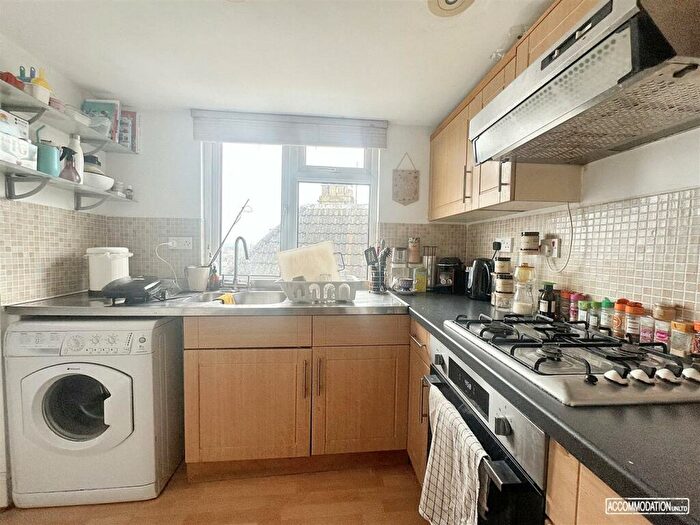 2 Bedroom Flat To Rent In Cromwell Road St Andrews Bristol, BS6