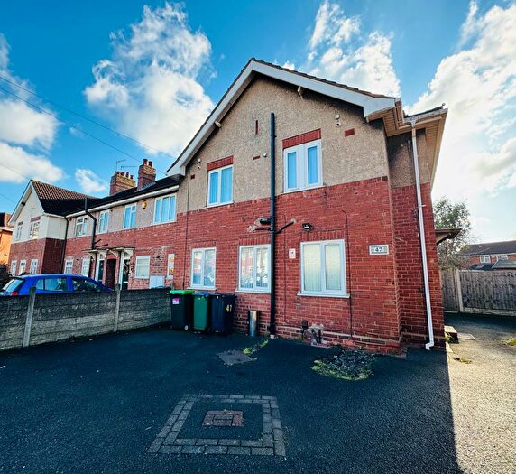 5 Bedroom Detached House To Rent In Victoria Road, Cradley Heath, West Midlands, B64