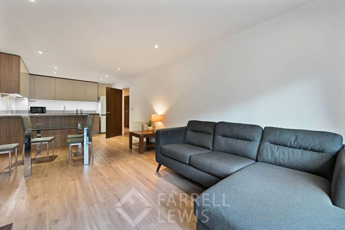 2 Bedroom Flat To Rent In Boulevard Drive, Colindale, NW9