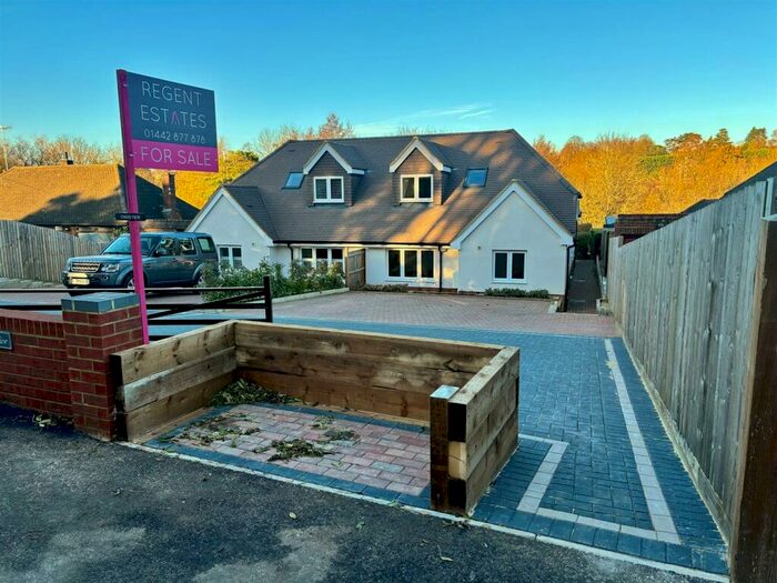 4 Bedroom Semi-Detached House For Sale In London Road, Bourne End, HP1