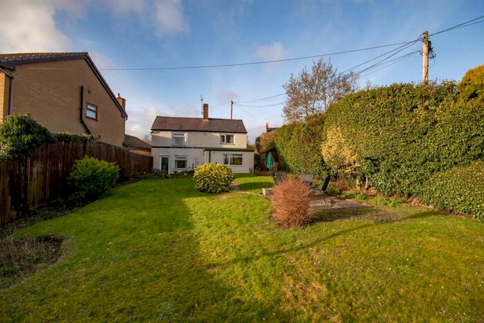 2 Bedroom Cottage For Sale In Chapel Street, Newbridge, Wrexham, LL14