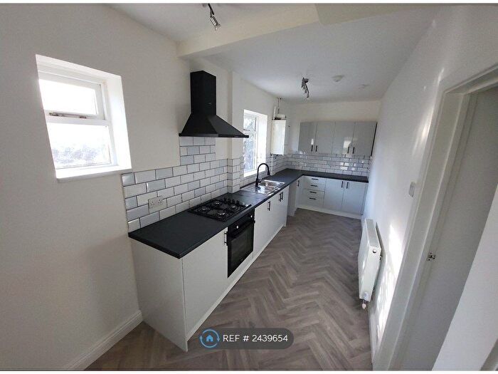 3 Bedroom Semi-Detached House To Rent In Pearson Avenue, Warrington, WA4