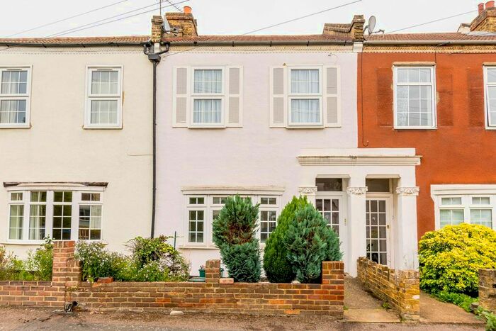 1 Bedroom Flat To Rent In Caroline Road, Wimbledon, London, SW19