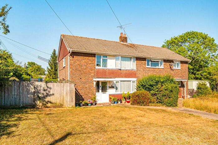3 Bedroom Semi-Detached House For Sale In Kings Worthy, SO21