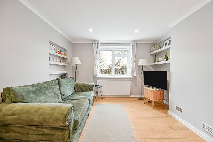 1 Bedroom Flat To Rent In Willow Hall, Willow Road, NW3