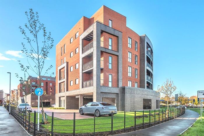 2 Bedroom Apartment To Rent In Nightingale Way, Reading, RG30
