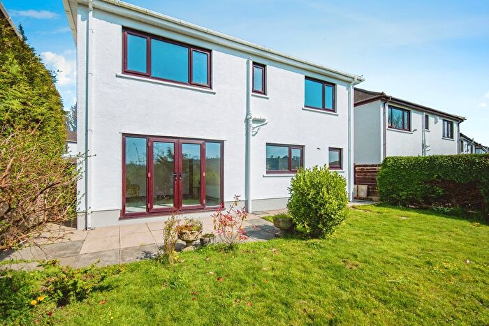4 Bedroom Detached House For Sale In Brynderwen, Carmarthen, Carmarthenshire, SA31
