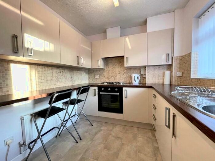2 Bedroom Flat To Rent In Eppleworth Rise, Swinton, Manchester, M27