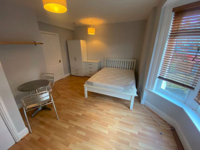 1 Bedroom House Of Multiple Occupation To Rent In Clifton Street, Old Town, Swindon, SN1