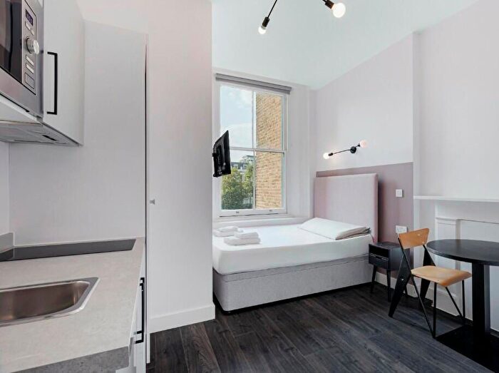 Studio To Rent In Clanricarde Gardens, London, W2