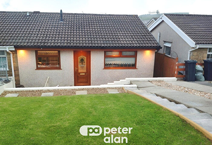 2 Bedroom House To Rent In Ridgewood Gardens, Cimla, Neath, SA11