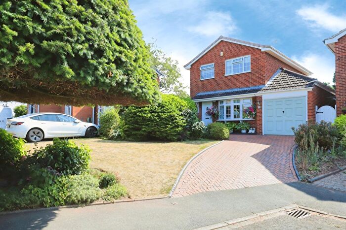2 Bedroom Detached House For Sale In Parkfield Close, Hartlebury, Kidderminster, DY11