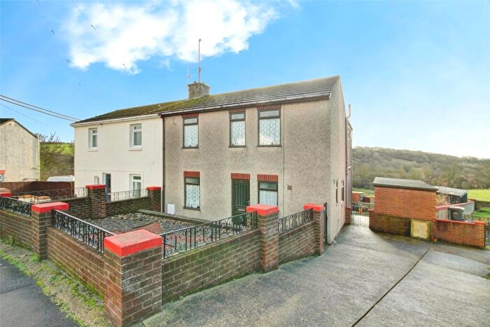 4 Bedroom Semi Detached House For Sale In Burnett Crescent, Kelloe, Durham, DH6