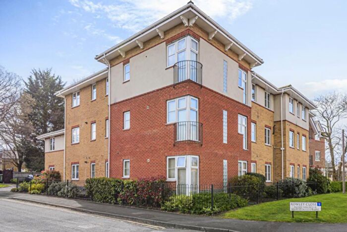2 Bedroom Apartment To Rent In Rowley Close, Bracknell, RG12