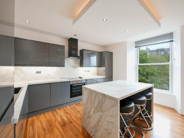 2 Bedroom Flat To Rent In Union Place, West End, Dundee, DD2