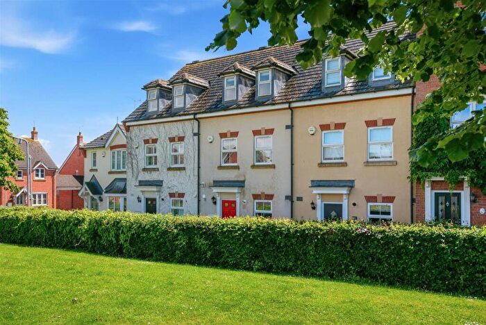 3 Bedroom Town House For Sale In Railway Crescent, Shipston-on-Stour, CV36
