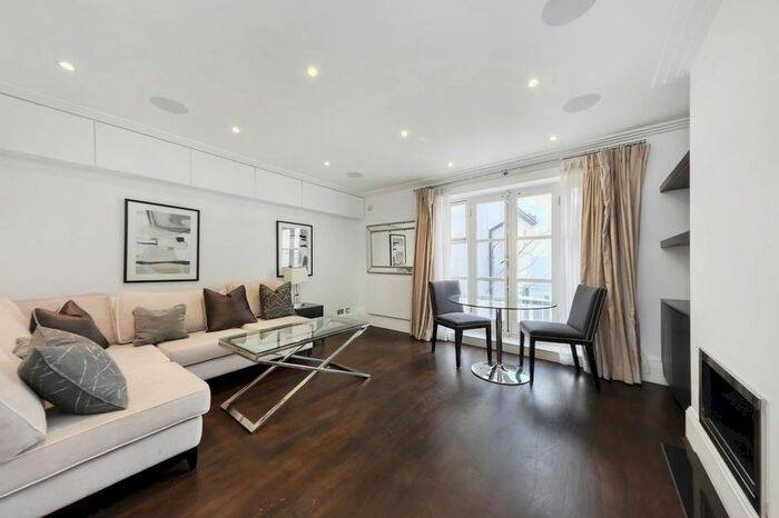 2 Bedroom Flat To Rent In Park Walk, London SW10