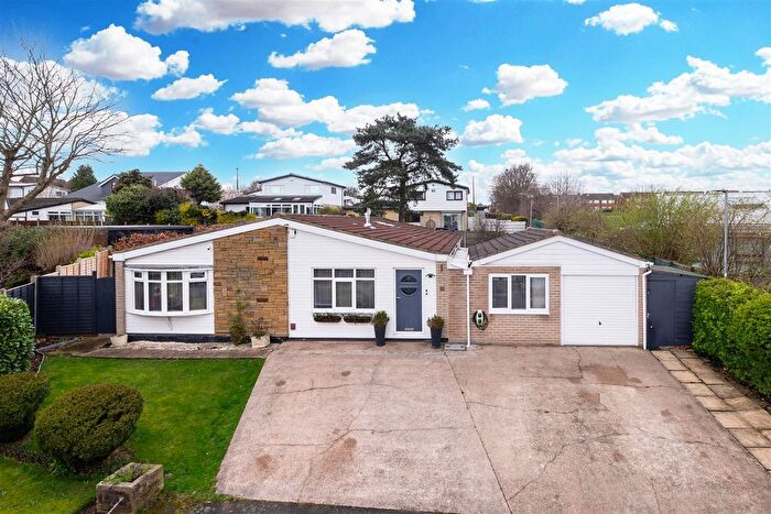 4 Bedroom Detached Bungalow For Sale In Parkways, Oulton, Leeds, LS26