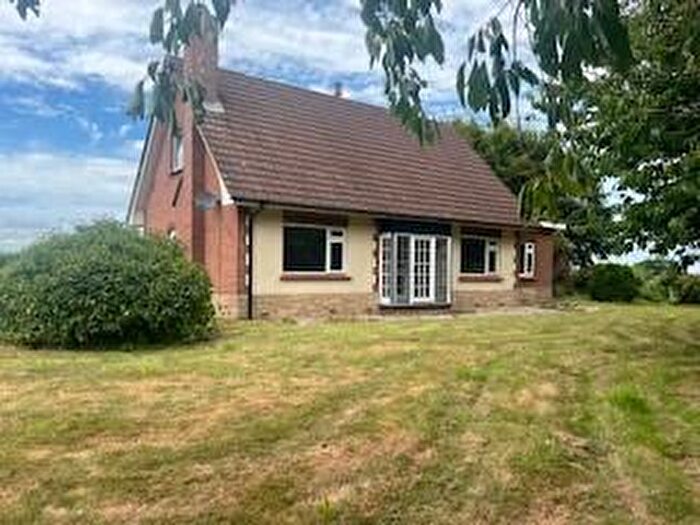 3 Bedroom Detached House To Rent In Willow View Park, Whimple, EX5