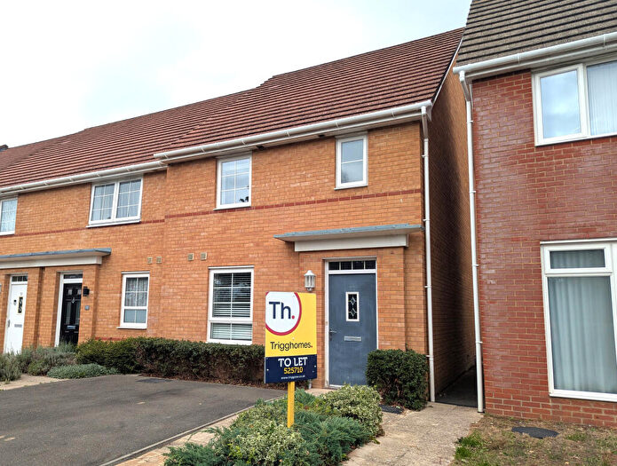 3 Bedroom End Of Terrace House To Rent In Newport, Isle Of Wight., PO30