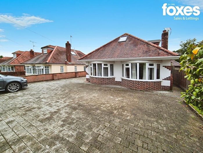 5 Bedroom Chalet To Rent In Leydene Avenue, Bournemouth, Dorset, BH8