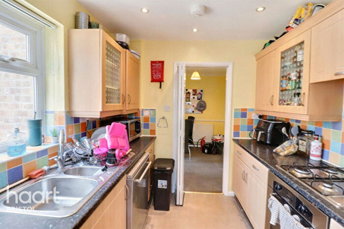 1 Bedroom Semi-Detached House To Rent In Little Meadow, Bristol, BS32