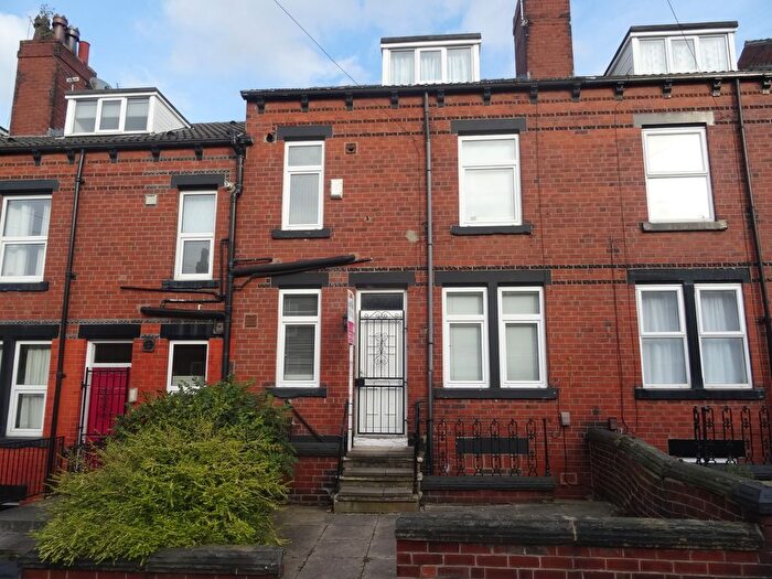 2 Bedroom Terraced House For Sale In Anderson Avenue, Leeds, LS8