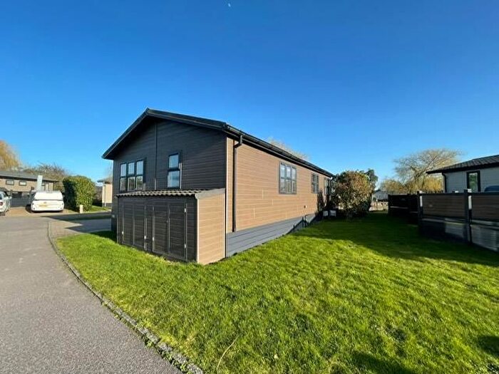 2 Bedroom Park Home For Sale In Monkton Street, Monkton, Ramsgate, CT12