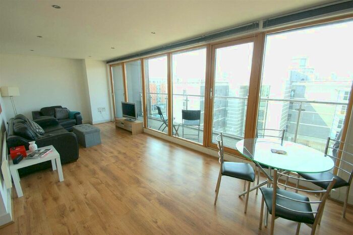2 Bedroom Flat To Rent In Cartier House, The Boulevard, Leeds, LS10