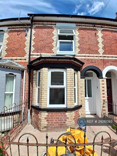 3 Bedroom Terraced House To Rent In Cardigan Road, Reading, RG1