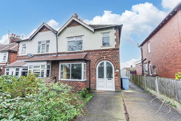 3 Bedroom Semi-Detached House For Sale In Southwell Road West, Mansfield, NG18