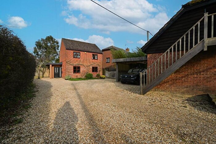 3 Bedroom Detached House For Sale In Verwood Road, BH21