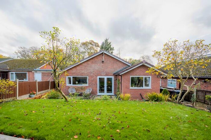3 Bedroom Detached Bungalow For Sale In Robin Lane, Parbold, Wigan, WN8