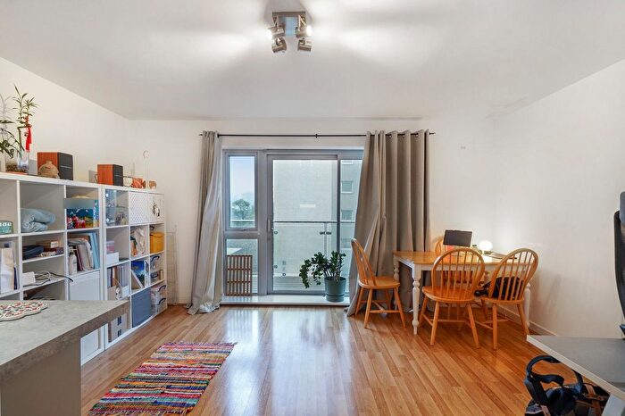 1 Bedroom Flat To Rent In Maha Building, Merchant Street, London, E3