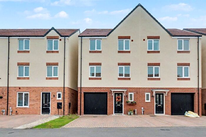 3 Bedroom Semi-Detached House For Sale In Slater Way, Ilkeston, DE7