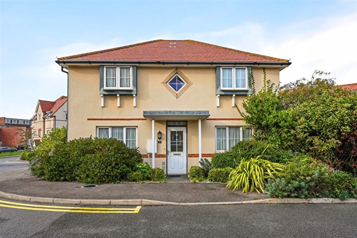 4 Bedroom Detached House For Sale In Northcliffe, Bexhill-On-Sea, TN40