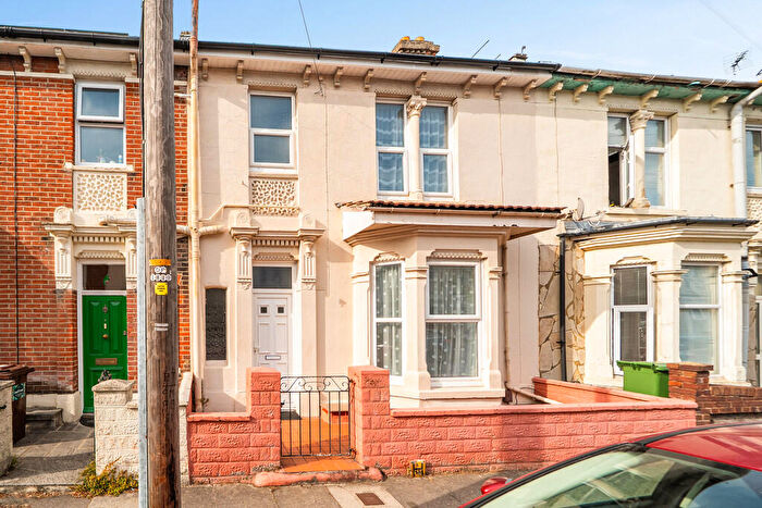 3 Bedroom Terraced House For Sale In Sheffield Road, Portsmouth, PO1
