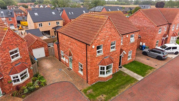 3 Bedroom Semi-Detached House For Sale In Acorn Close, Healing, Grimsby, N E Lincs, DN41