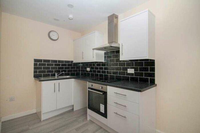 1 Bedroom Flat To Rent In Stone Hall Road, Eccleshill, BD2