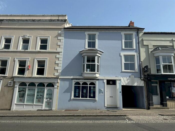 2 Bedroom Flat To Rent In Meyrick Street, Pembroke Dock, SA72