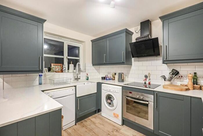 3 Bedroom End Of Terrace House To Rent In Campion Place, Bicester, OX26